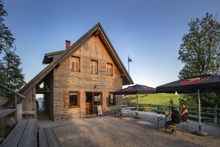 Planinski dom Mrzlk07